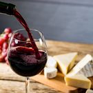 vin rouge, verre de rouge, verre de vin rouge, vin et fromage, vin rouge et fromage